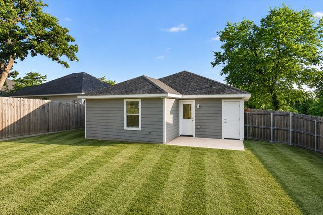 422 E Shepherd Street, Denison, TX 75021