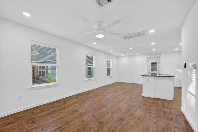 422 E Shepherd Street, Denison, TX 75021