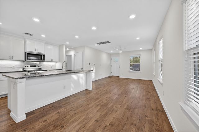 422 E Shepherd Street, Denison, TX 75021