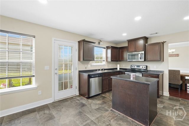 66 Powers Drive, Midway, GA 31320