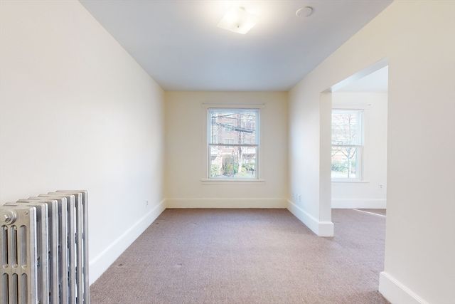 34 Crescent 1, Waltham, MA 02453