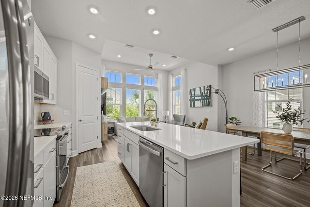 7440 LOGGERHEAD Court, Jacksonville, FL 32256