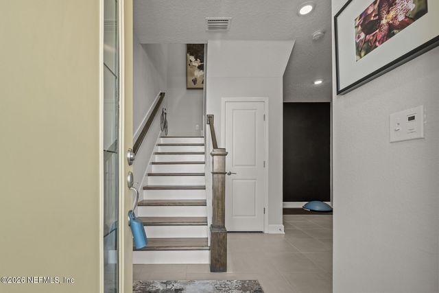 7440 LOGGERHEAD Court, Jacksonville, FL 32256