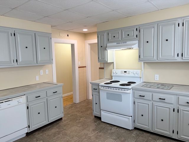 56-58 Stanley Ave 58, Medford, MA 02155