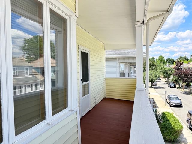 56-58 Stanley Ave 58, Medford, MA 02155