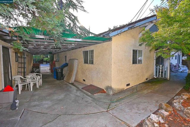 3160 Walnut Blvd, Walnut Creek, CA 94597