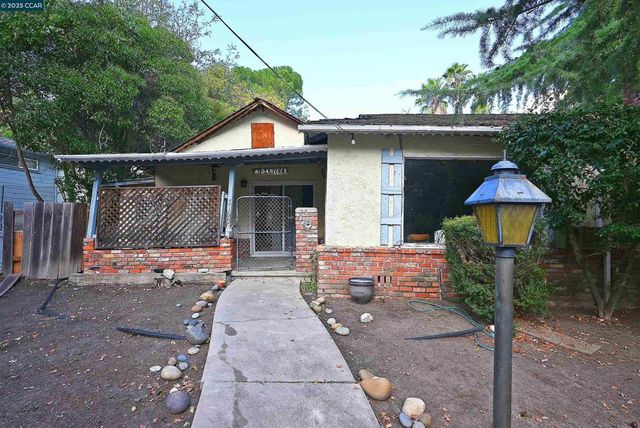 3160 Walnut Blvd, Walnut Creek, CA 94597