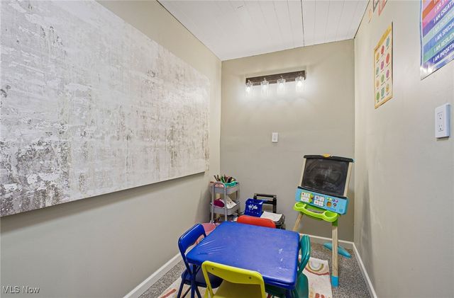 3815 Dillon Falls Road, Zanesville, OH 43701