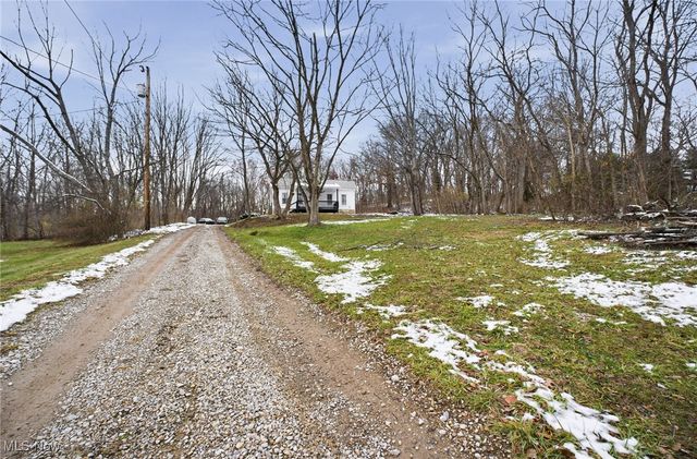 3815 Dillon Falls Road, Zanesville, OH 43701