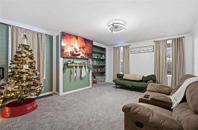 3815 Dillon Falls Road, Zanesville, OH 43701