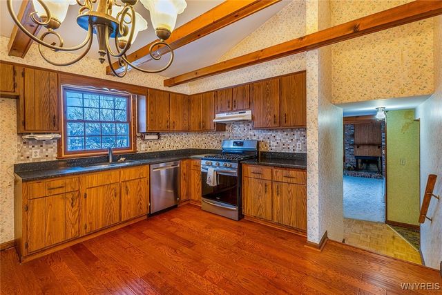 144 Windmill Road, West Seneca, NY 14218