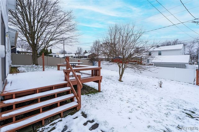 144 Windmill Road, West Seneca, NY 14218