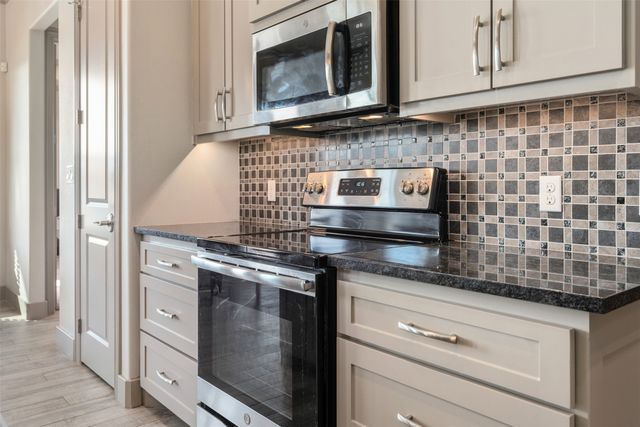 417 W Andrew Drive, Mabank, TX 75147