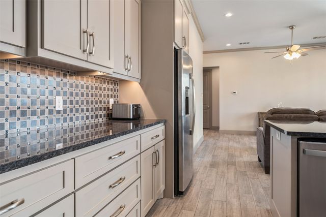 417 W Andrew Drive, Mabank, TX 75147