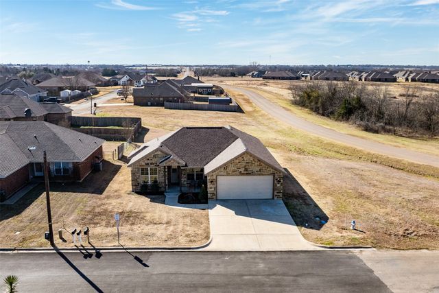 417 W Andrew Drive, Mabank, TX 75147