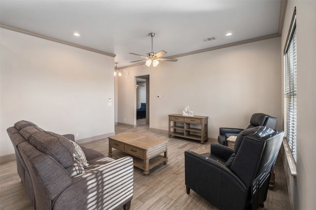 417 W Andrew Drive, Mabank, TX 75147