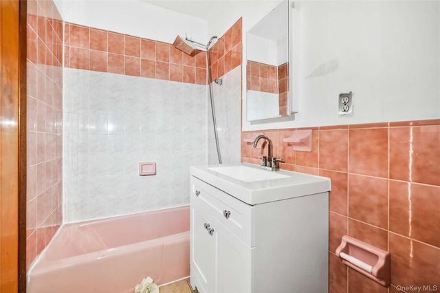 2044 42nd Street, Astoria, NY 11105