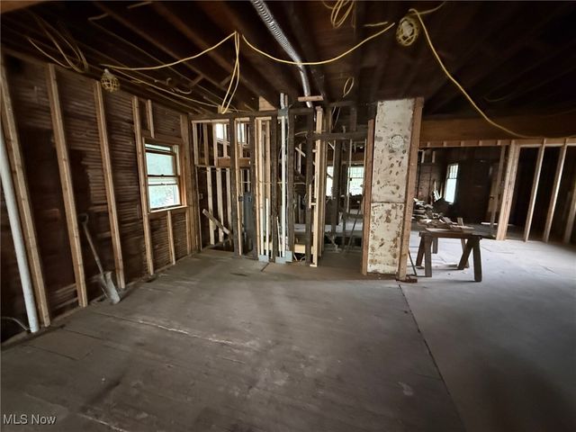 2243 Bellfield Avenue, Cleveland Heights, OH 44106