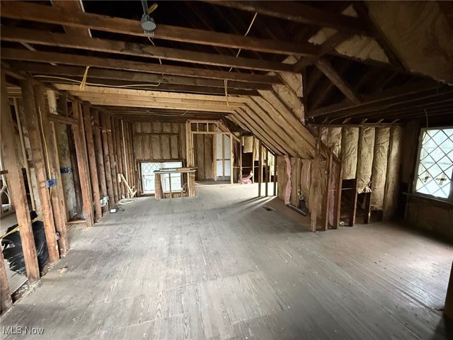 2243 Bellfield Avenue, Cleveland Heights, OH 44106