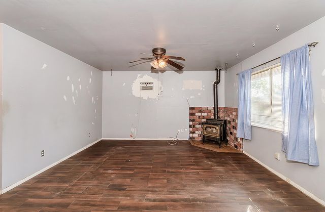 836 12th Street, Orange Cove, CA 93646