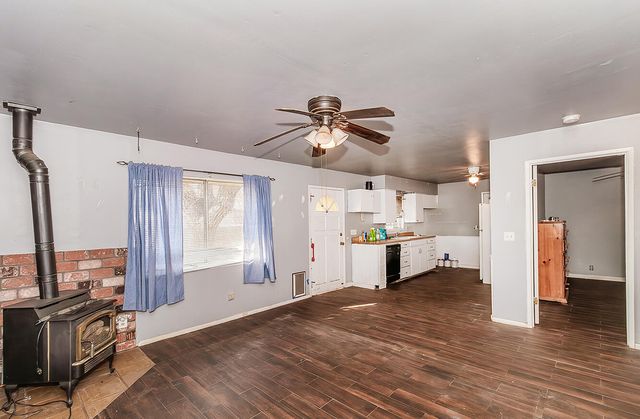 836 12th Street, Orange Cove, CA 93646