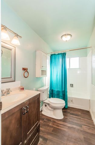 836 12th Street, Orange Cove, CA 93646