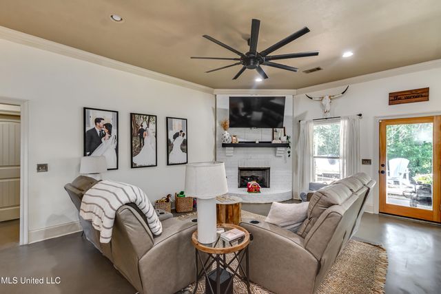 513 Willow Valley Circle, Brandon, MS 39047