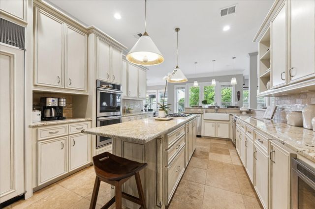 4812 Willow Street, Bellaire, TX 77401