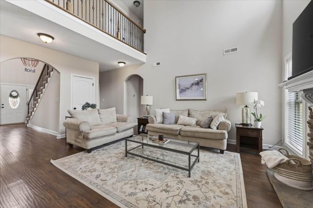 3751 Windmill Dr, Clarksville, TN 37040