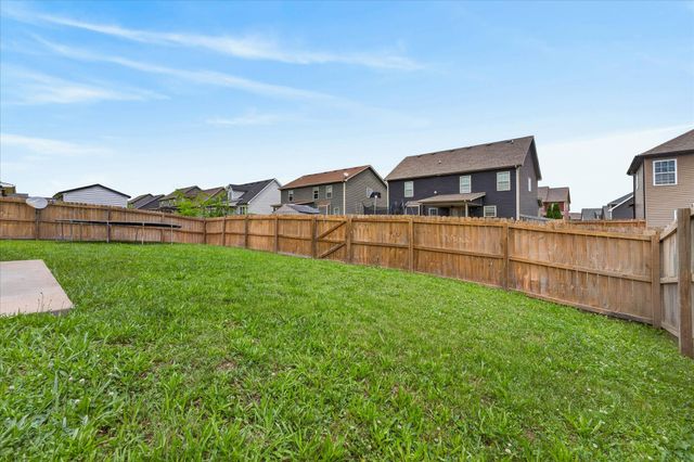 3751 Windmill Dr, Clarksville, TN 37040
