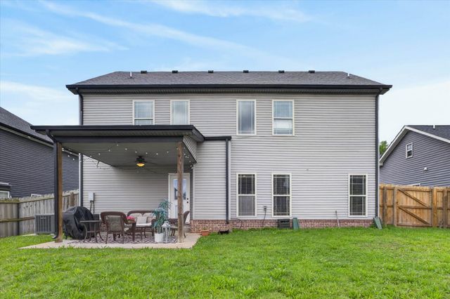 3751 Windmill Dr, Clarksville, TN 37040