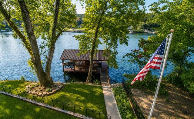 806 Sunset Road, Branson, MO 65616