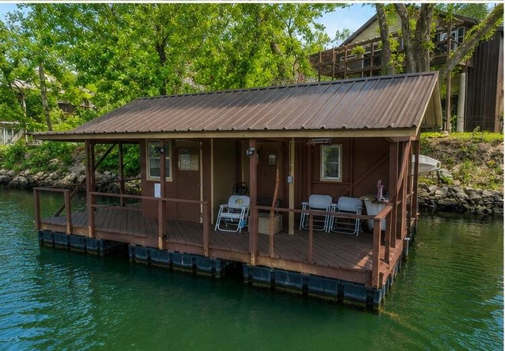 806 Sunset Road, Branson, MO 65616