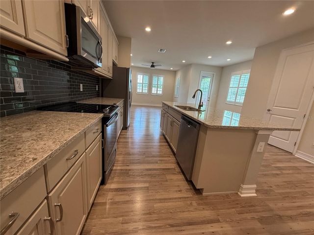 3237 PAINTED BLOSSOM COURT, Lutz, FL 33558