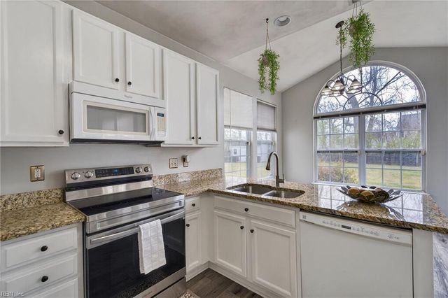 256 Holbrook ARCH, Suffolk, VA 23434