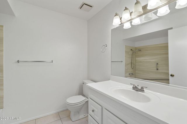 9682 W IRONWOOD Drive A, Peoria, AZ 85345