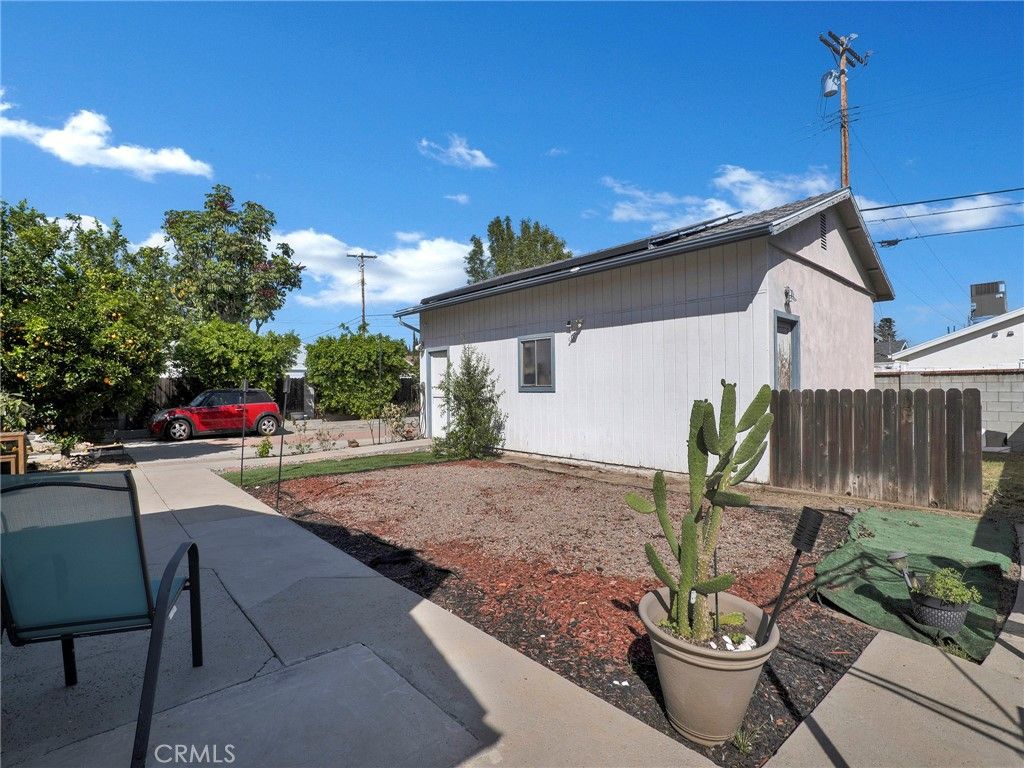Image 24 of property listing at 10020 Mason Avenue, Chatsworth, CA 91311