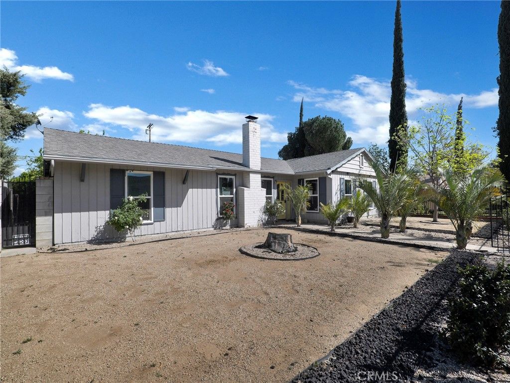 Image 29 of property listing at 10020 Mason Avenue, Chatsworth, CA 91311