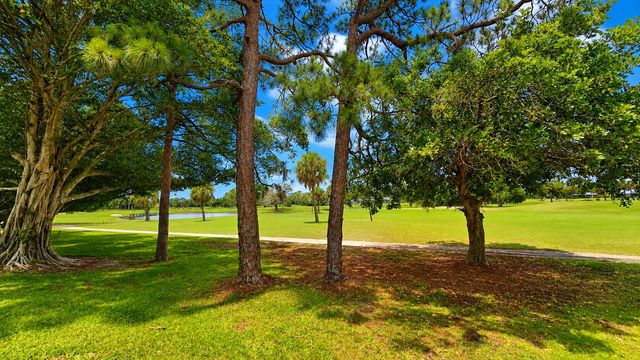 7442 SE Jamestown Terrace, Hobe Sound, FL 33455