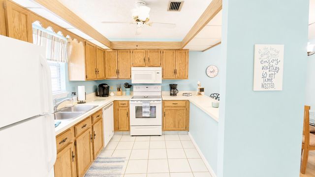 7442 SE Jamestown Terrace, Hobe Sound, FL 33455