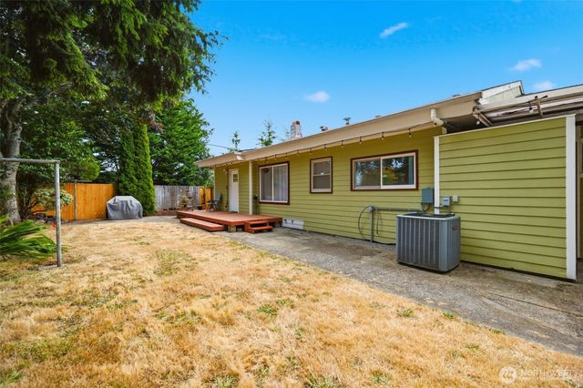 5001 N 19th Street, Tacoma, WA 98406