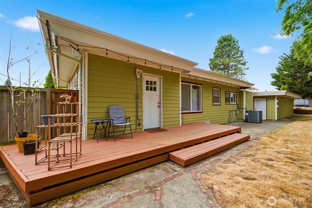 5001 N 19th Street, Tacoma, WA 98406