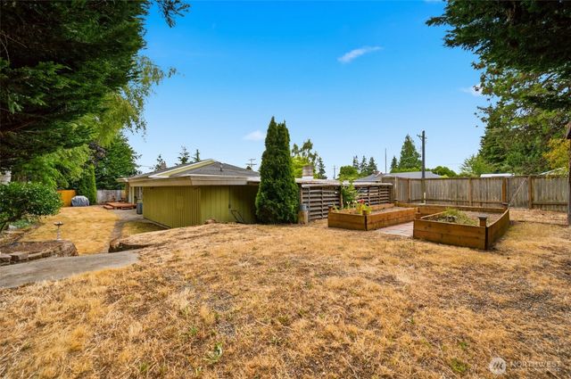 5001 N 19th Street, Tacoma, WA 98406