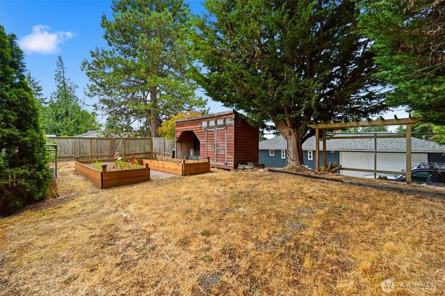 5001 N 19th Street, Tacoma, WA 98406