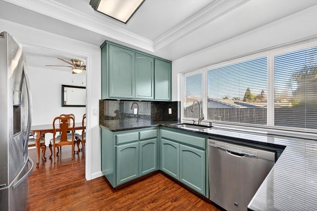 8204 Scarlet Oak Cir, Citrus Heights, CA 95610