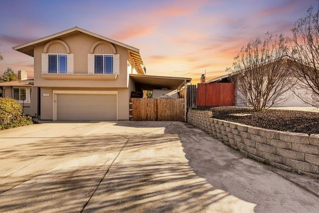 8204 Scarlet Oak Cir, Citrus Heights, CA 95610