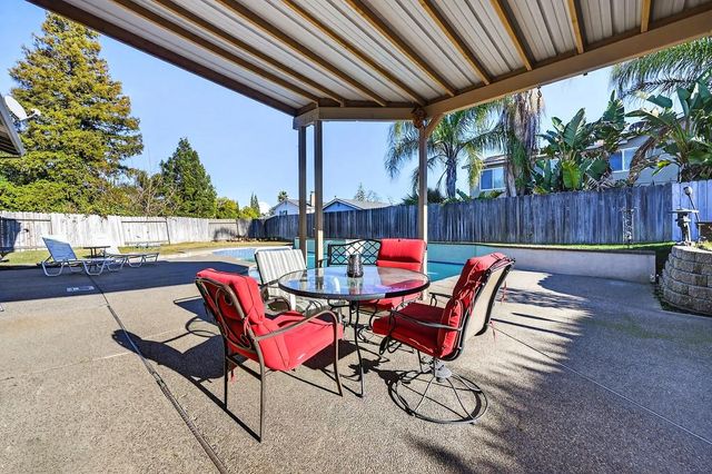 8204 Scarlet Oak Cir, Citrus Heights, CA 95610