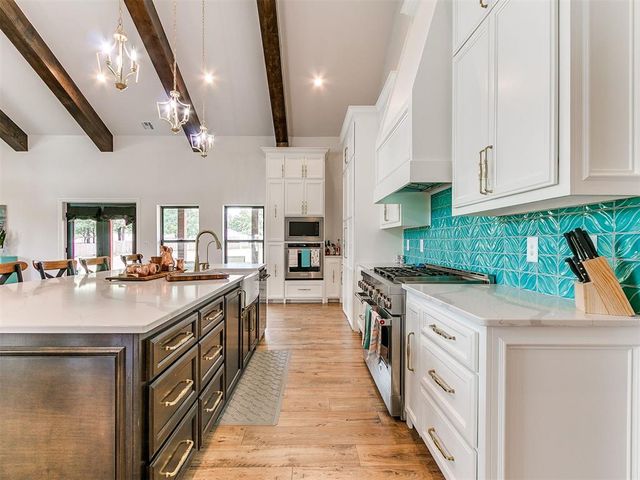 641 Highland Hills Drive, Edmond, OK 73034