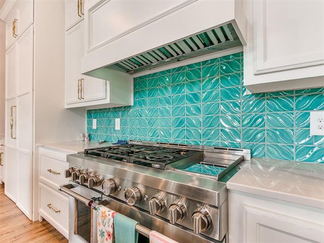 641 Highland Hills Drive, Edmond, OK 73034