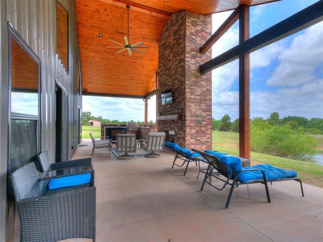 641 Highland Hills Drive, Edmond, OK 73034